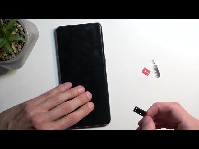 Video thumbnail for How to Put a Nano SIM Card into an OPPO Find X3 Pro