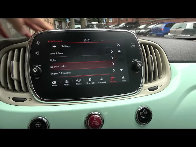 Video thumbnail for How to Turn On / Off Auto Doors Lock in Fiat 500?