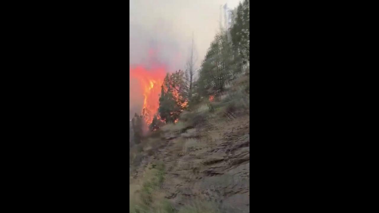 Video thumbnail for US Wildfires: Logan Canyon Fire In Utah.