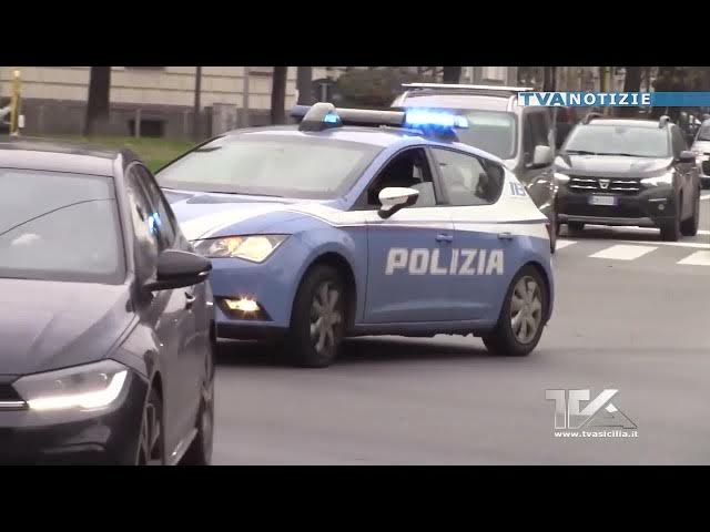 Video thumbnail for Catania. Sorpreso con 40 tipi di fuochi d'artificio in casa. 47enne denunciato dalla Polizia di Stat