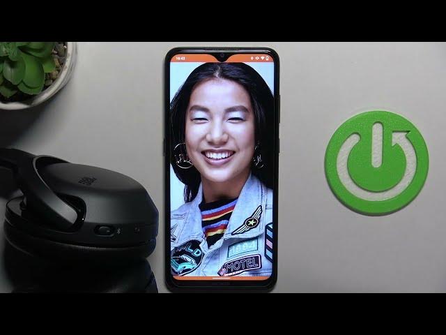 Video thumbnail for How to Pair JBL Tour One with Android Phone / Tablet?