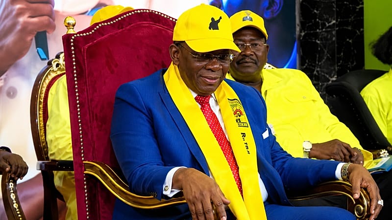 Video thumbnail for Guinea court cuts ex-PM Fofana’s jail term in landmark corruption case