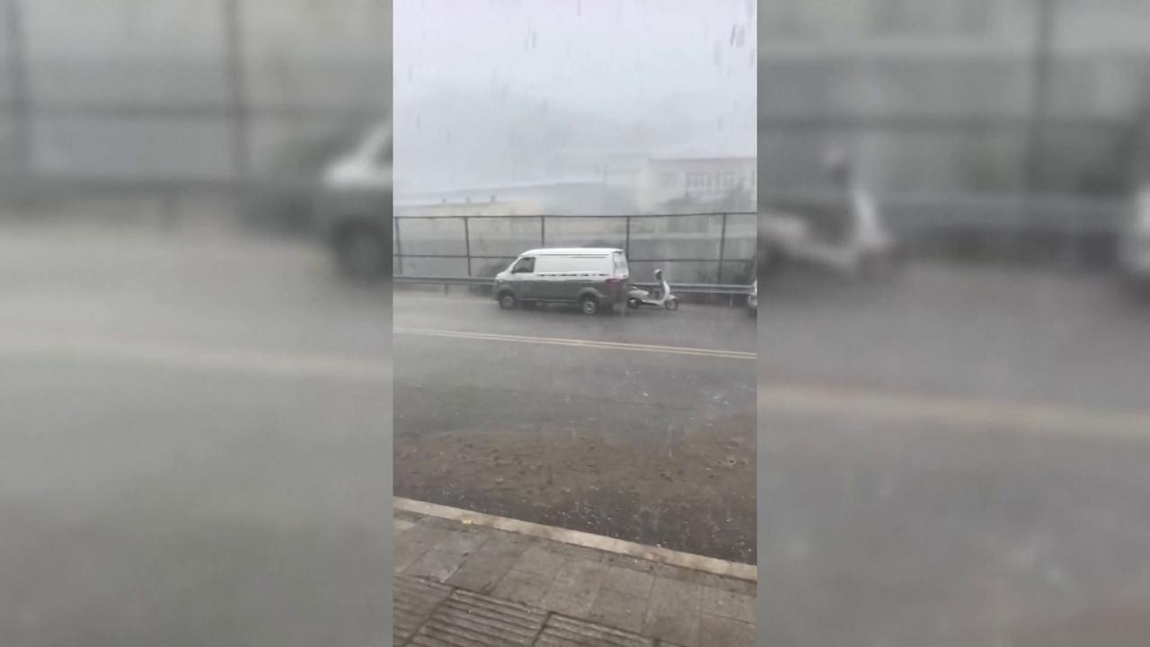 Video thumbnail for China: Hail, convective weather batter Chinese cities.