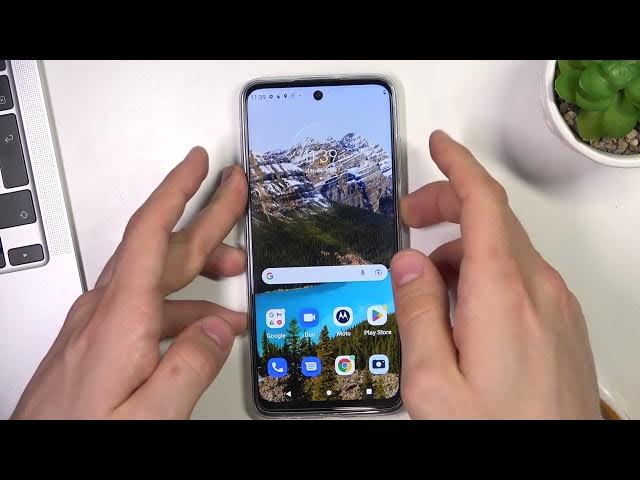 Video thumbnail for How to Clean USB Using Household Items on MOTOROLA Moto G32 – Remove Dust from USB Port