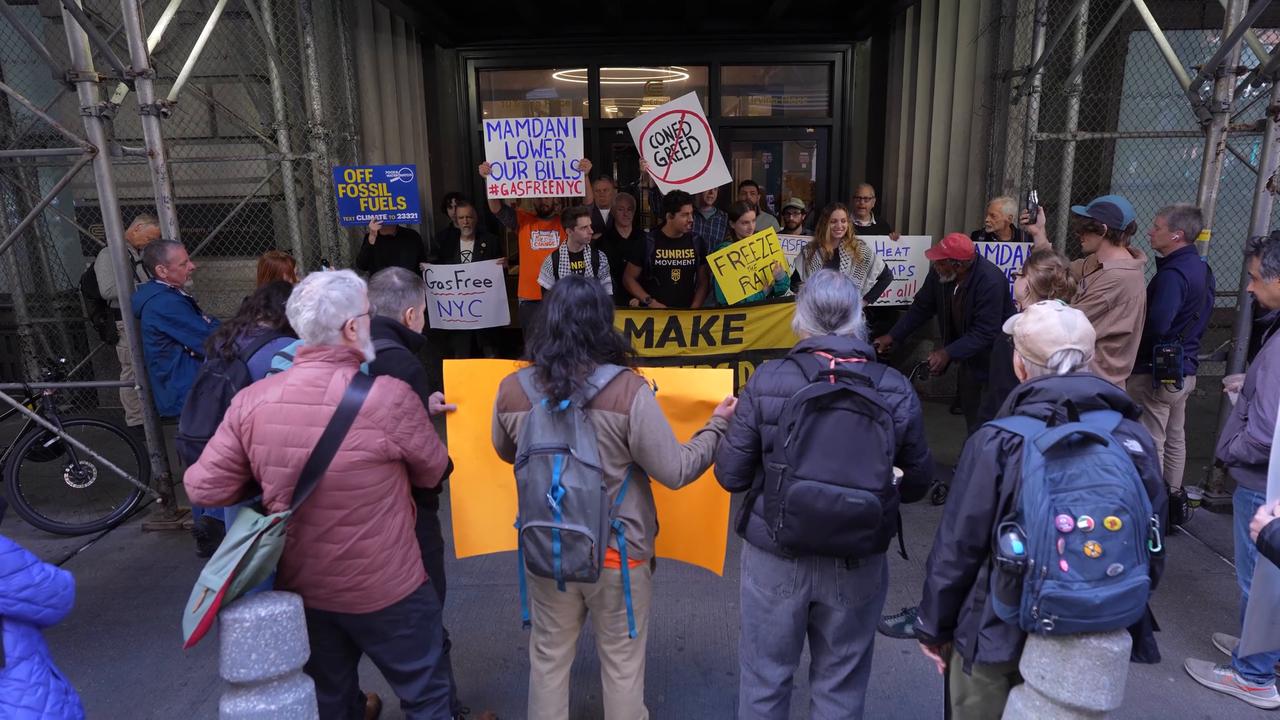 Video thumbnail for US: Climate protesters block entrance to Con Edison Building in New York, multiple arrested.