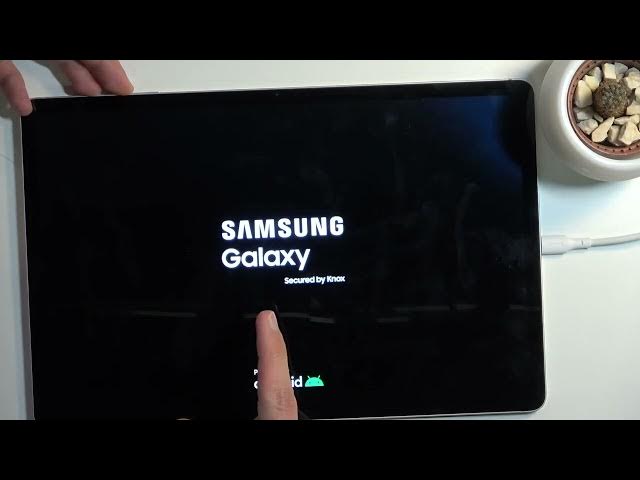 Video thumbnail for How to Wipe Cache on SAMSUNG Galaxy Tab S8+ - Erase Cache Files