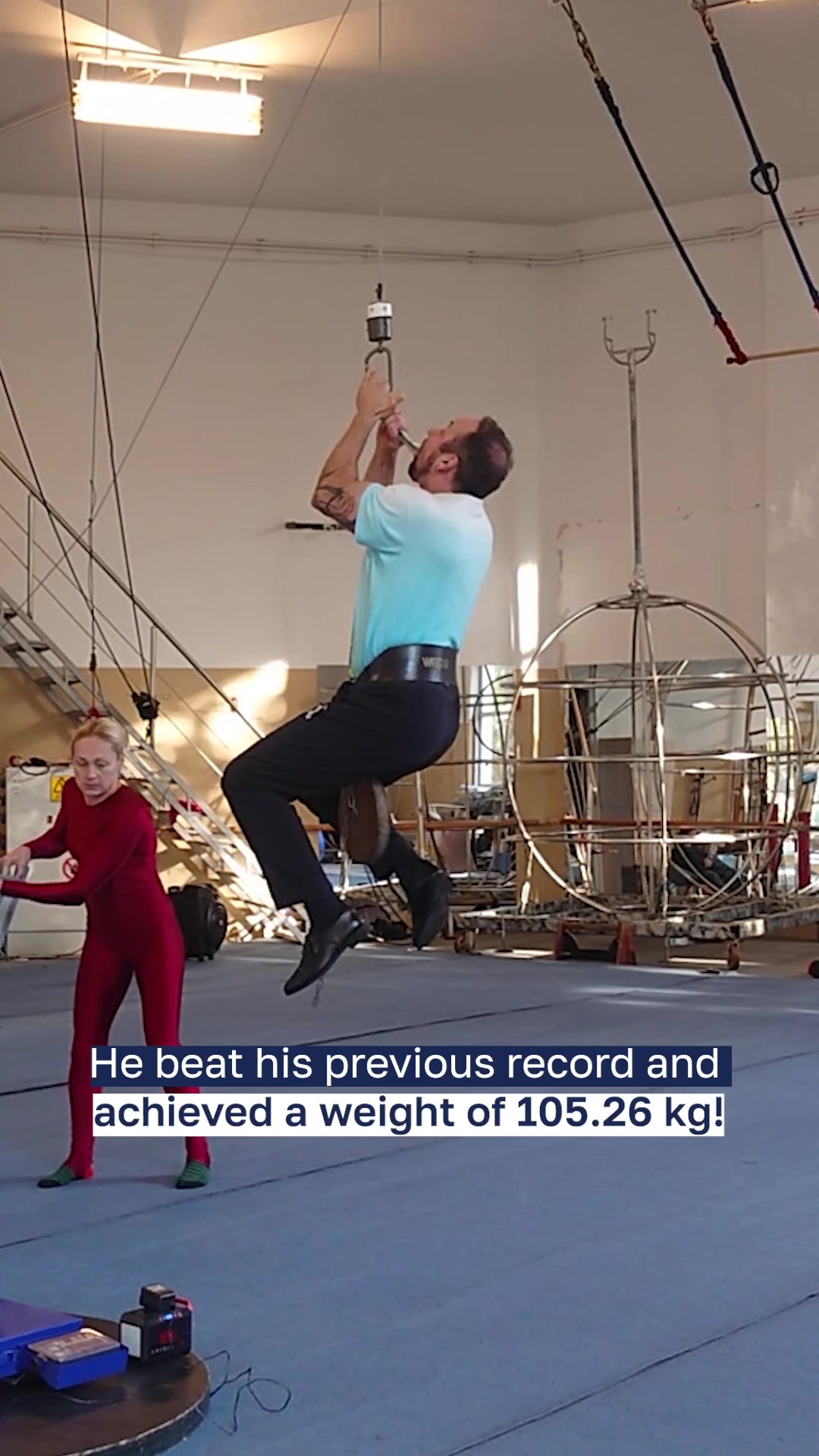 Video thumbnail for Heaviest weight lifted while hanging suspended by the teeth (male) - 112.14 kg (247.22 lb) by Leonardo Costache