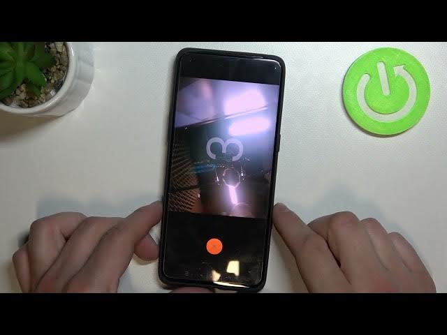 Video thumbnail for How to Take Selfie Using Palm Gesture on OPPO Find X5 Pro