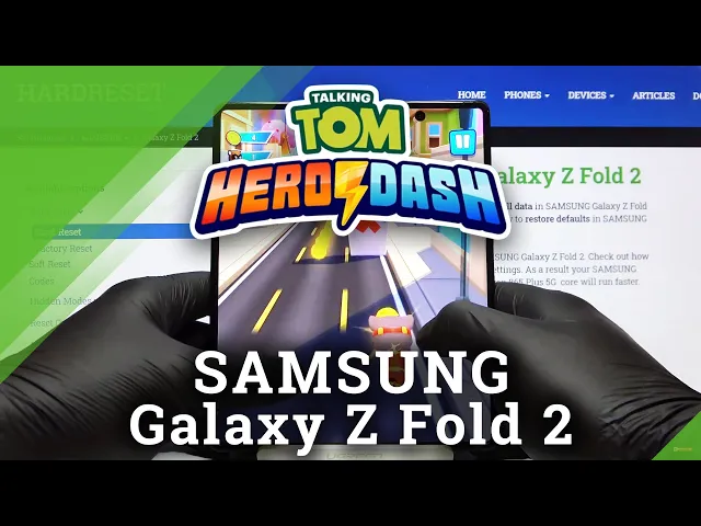 Video thumbnail for Gameplay of Talking Tome Hero Dash on Samsung Galaxy Z Fold 2 – Gaming Test