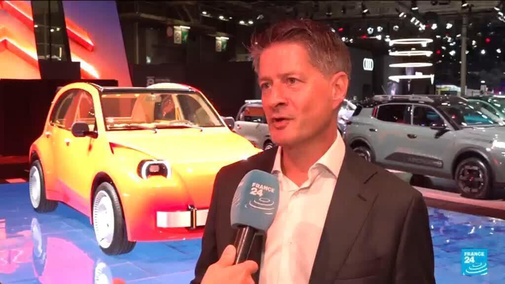 Video thumbnail for Citroën bets on nostalgia at Paris motor show amis struggling French sales