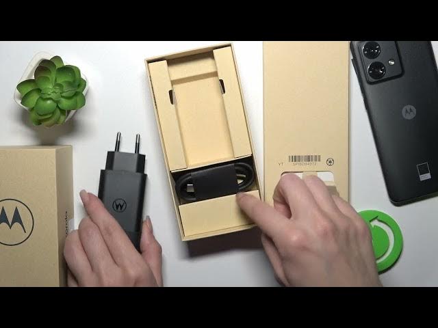 Video thumbnail for MOTOROLA Edge 40 Neo All Box Accessories