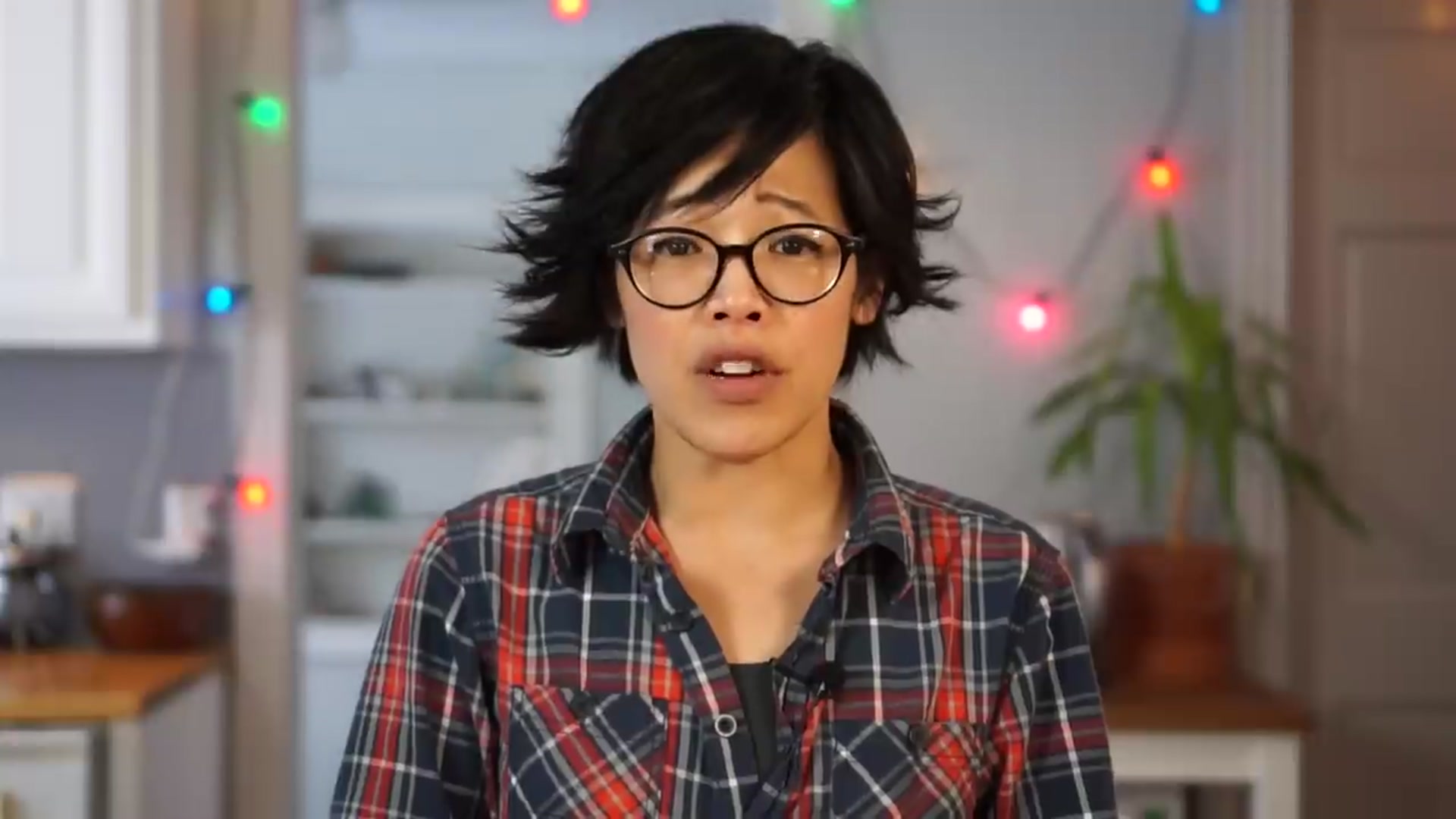 Video thumbnail for GLUE GUN _ CHEESE _ DIY Fondoodler _ extrude melted cheese(720P_HD)