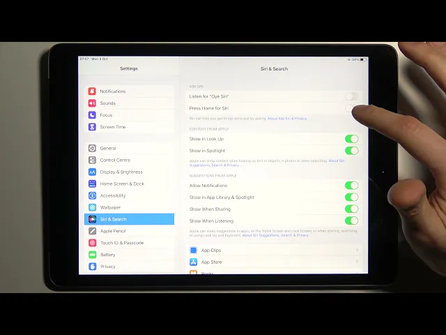 Video thumbnail for How to Enable Siri on iPad 2021 - Turn On Siri Assistant on APPLE iPad