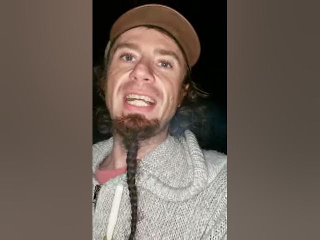 Video thumbnail for After dinner smoke on the trampoline. it's a trampoline kinda day.