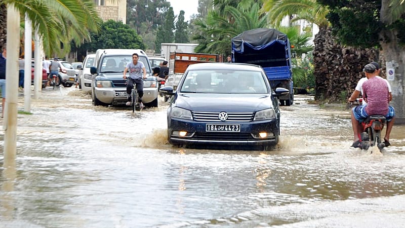 Video thumbnail for At least four dead in Tunisia floods after heaviest rainfall in over 70 years