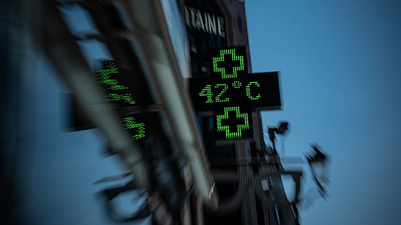 Video thumbnail for Europe swelters through record heat as drought and wildfires intensify