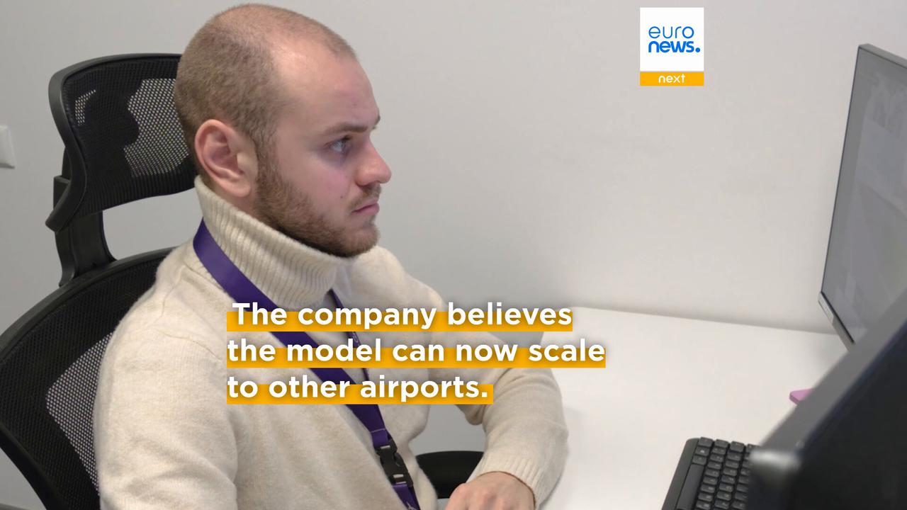 Video thumbnail for Tallinn Airport lets driverless shuttles run close to airplanes, opening the way to wider airport automation
