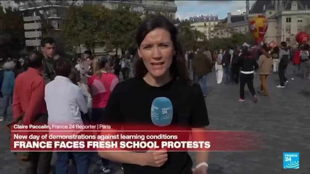 Video thumbnail for In France, new day of demonstrations against learning conditions, teaching gaps