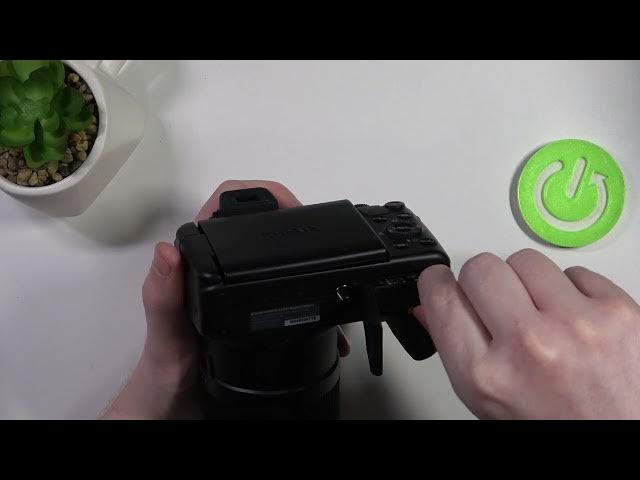 Video thumbnail for 🔋 Power Unleashed: Master Battery Removal on KODAK PIXPRO AZ652! ⚡