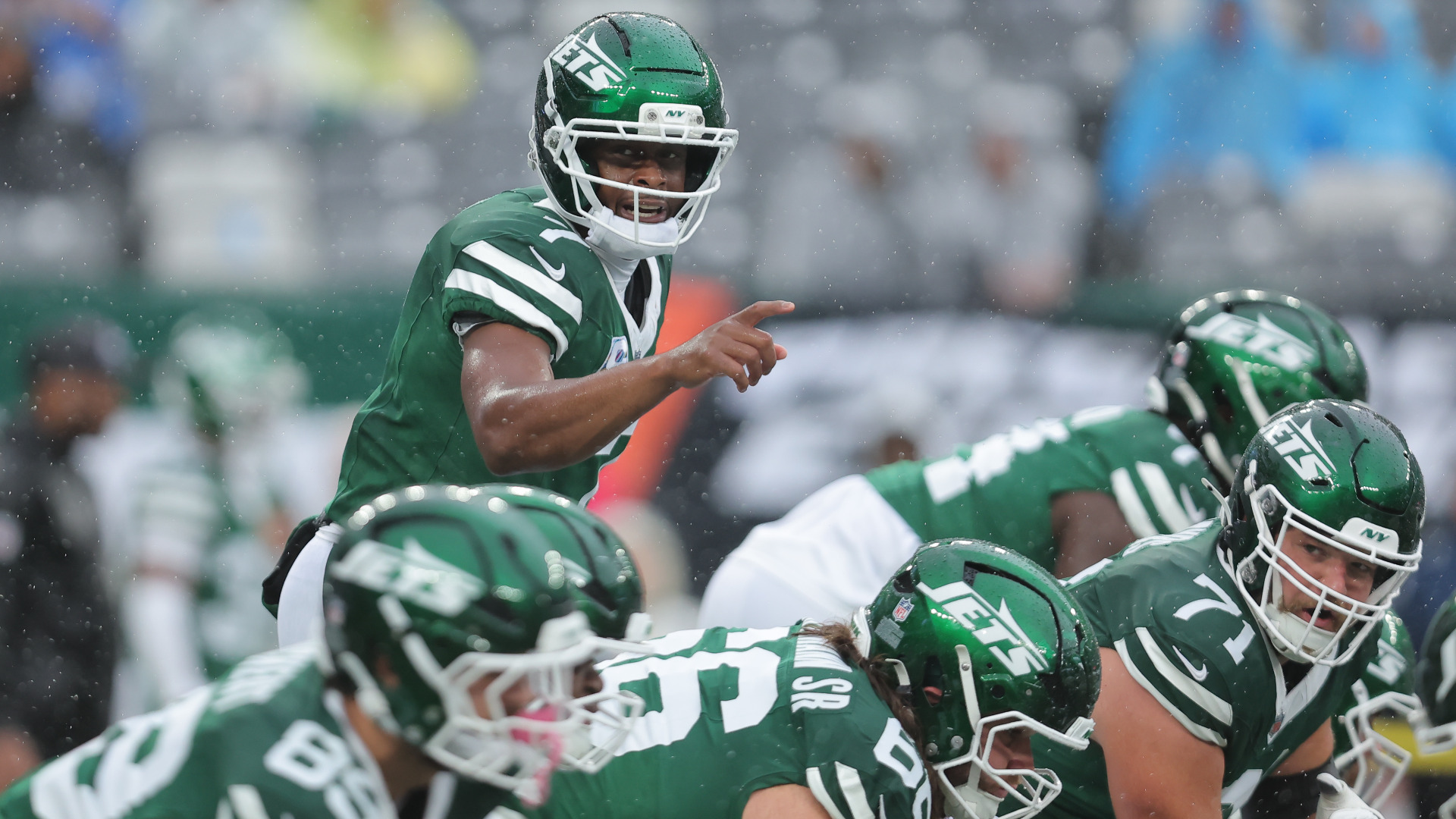 Video thumbnail for Expert NFL Betting Tips: Best Bets, Underdogs & First Scores