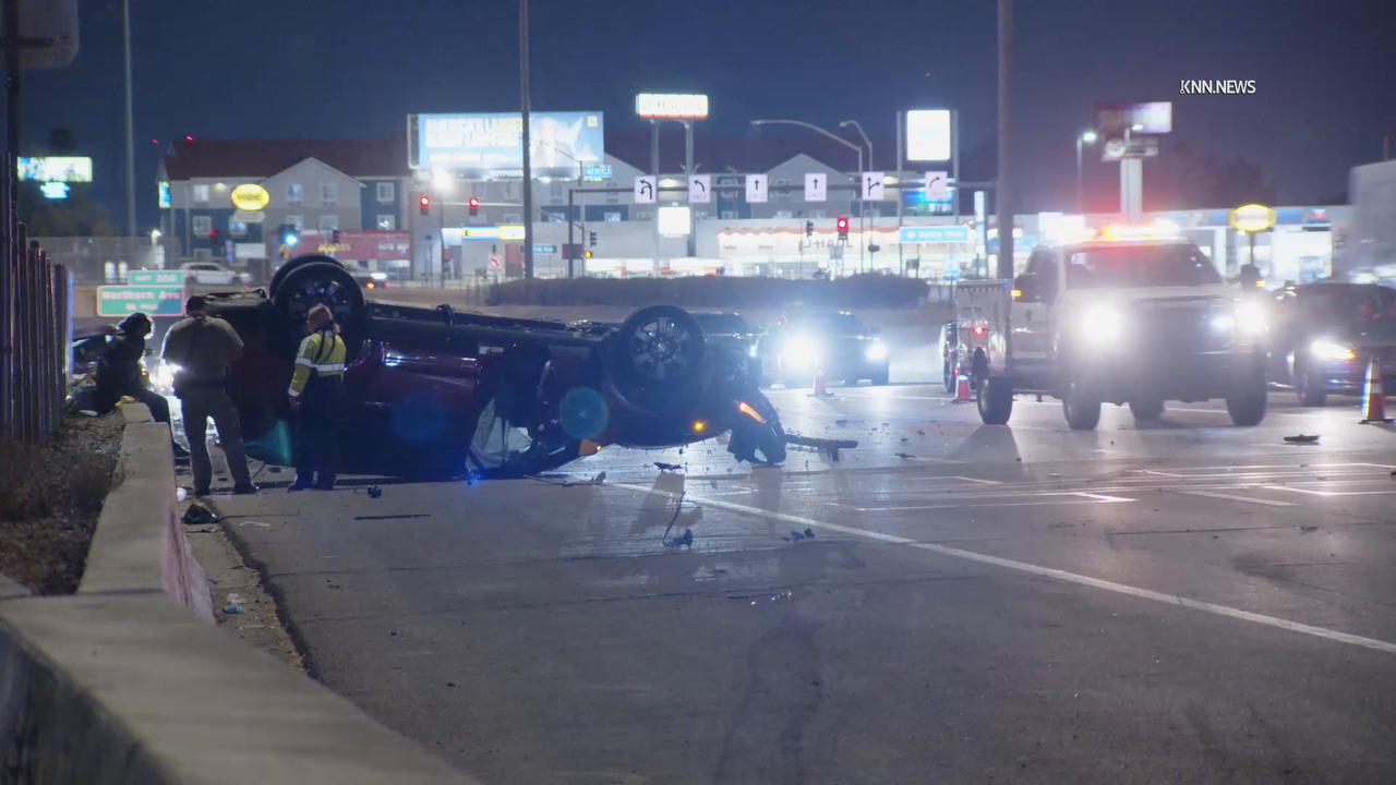 Video thumbnail for US, Phoenix: Phoenix I-17 Overturned Semi Truck Collision.