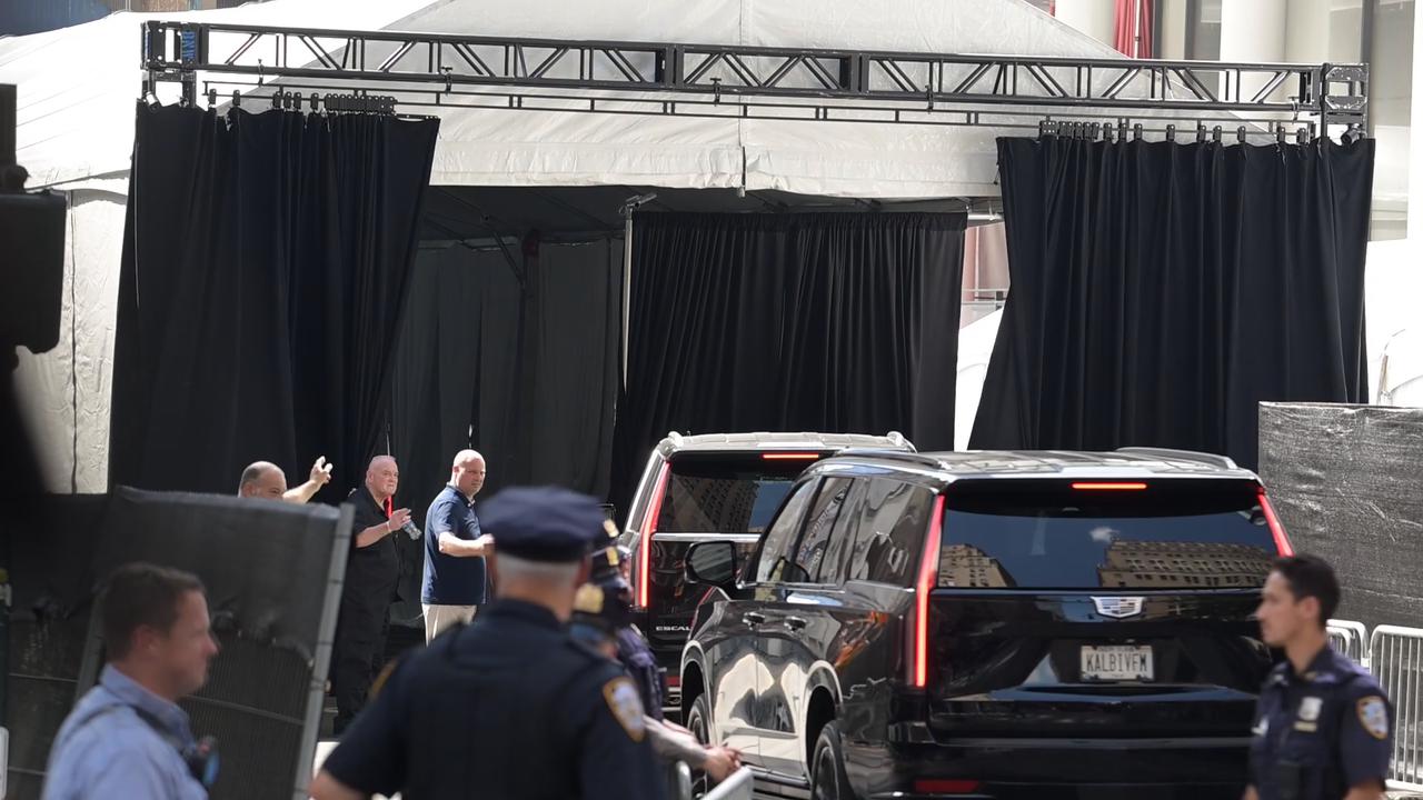 Video thumbnail for NY: New York City Prepares For Anticipated Taylor Swift And Travis Kelce Wedding Celebration 2.