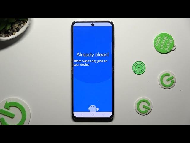 Video thumbnail for Declutter Your Device: Mastering Storage Cleaning on SAMSUNG Galaxy Z Flip5!