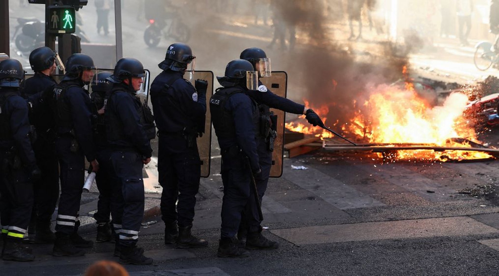 Video thumbnail for France protests: Fresh clashes in Paris as cities reel from widespread destruction