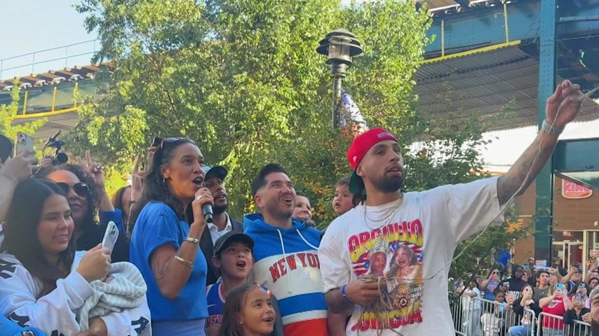 Video thumbnail for Alvarado Avenue: Bushwick honors Knicks champion with street co-naming ceremony