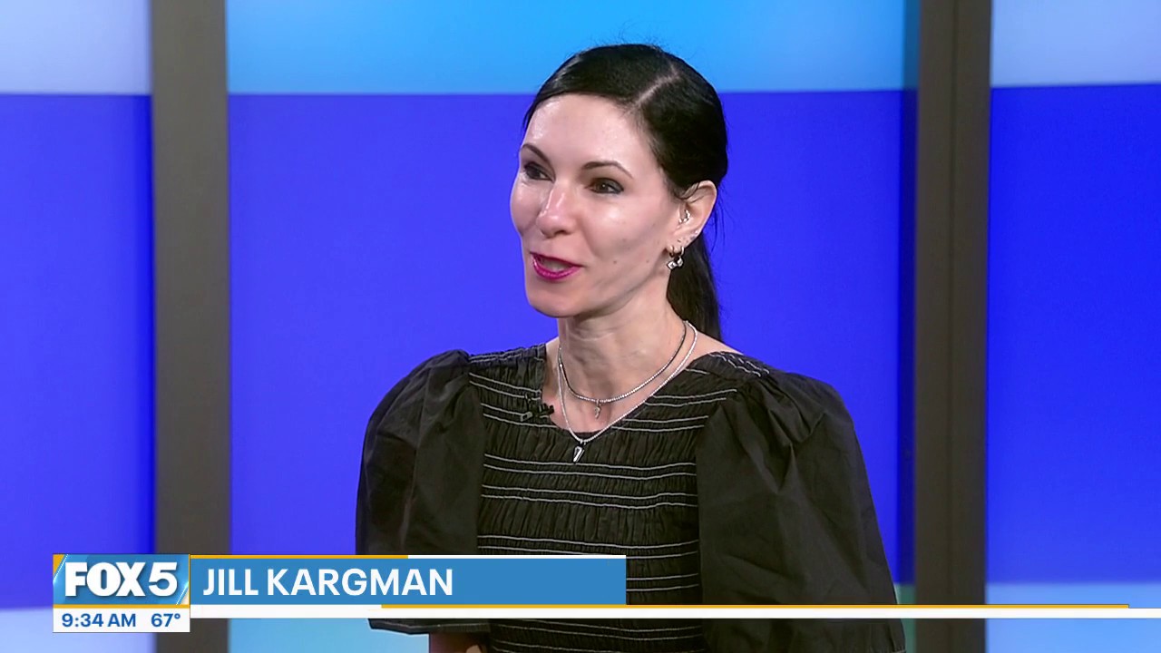 Video thumbnail for Jill Kargman talks new movie 'Influenced'