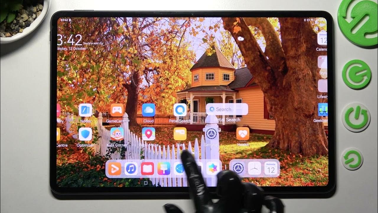 Video thumbnail for How to Manage Easy Mode in HUAWEI MatePad Pro 12.6 – Easier Menu
