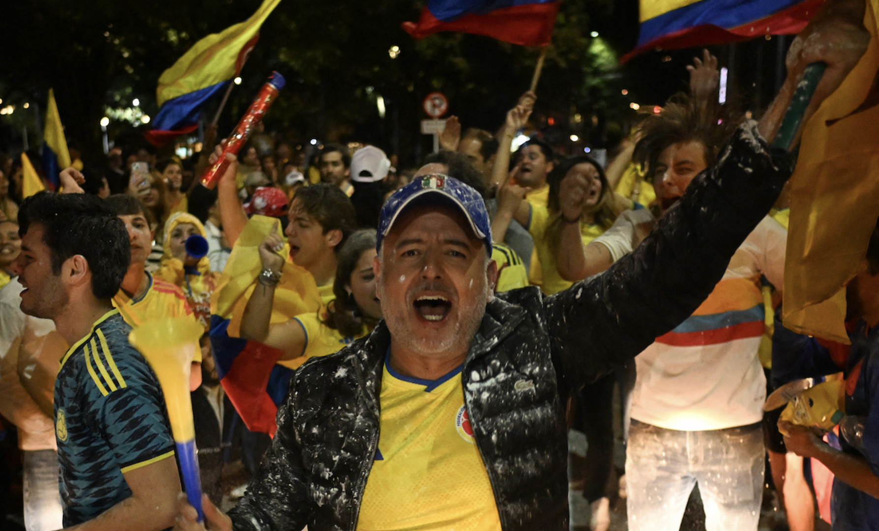 Video thumbnail for Colombia’s De La Espriella claims victory on preliminary results