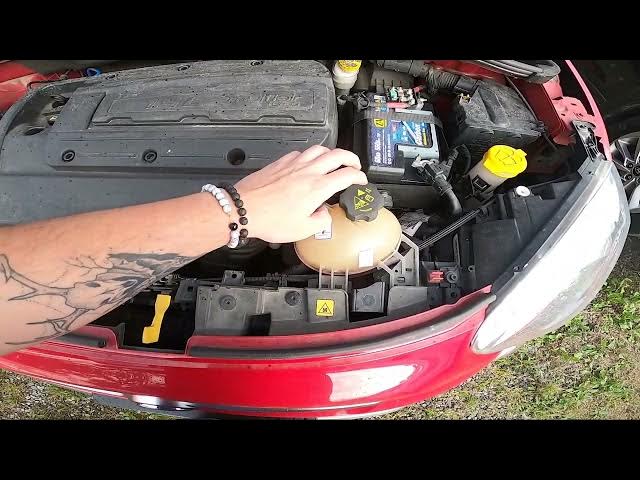 Video thumbnail for How to Find Coolant Reservoir in Fiat 500X Crossover ( 2014 – 2018 ) | Coolant Reservoir Location
