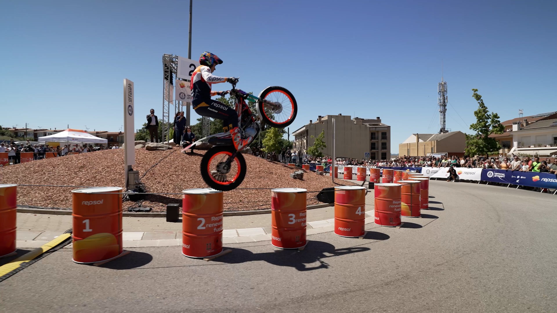 Video thumbnail for Most consecutive barrels jumped on a motorcycle (rear wheel only) - 53 by Toni Bou