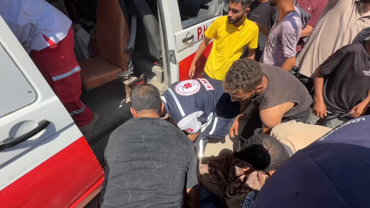 Video thumbnail for 9 killed, several injured in Israeli attack on police station in Gaza.