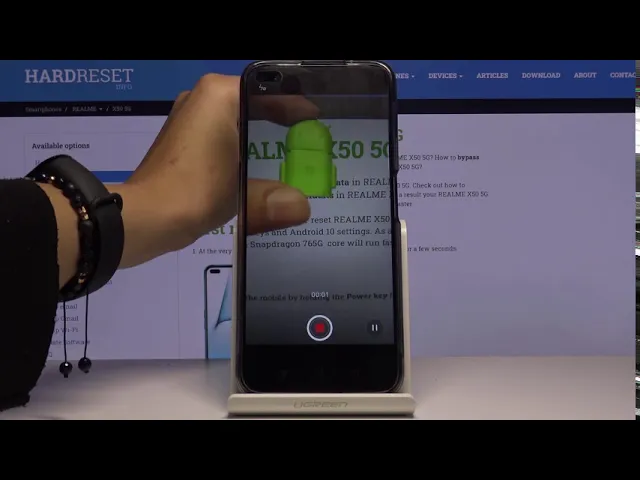 Video thumbnail for How to Record Slow Motion Videos in Realme X50 - Slo-Mo Feature