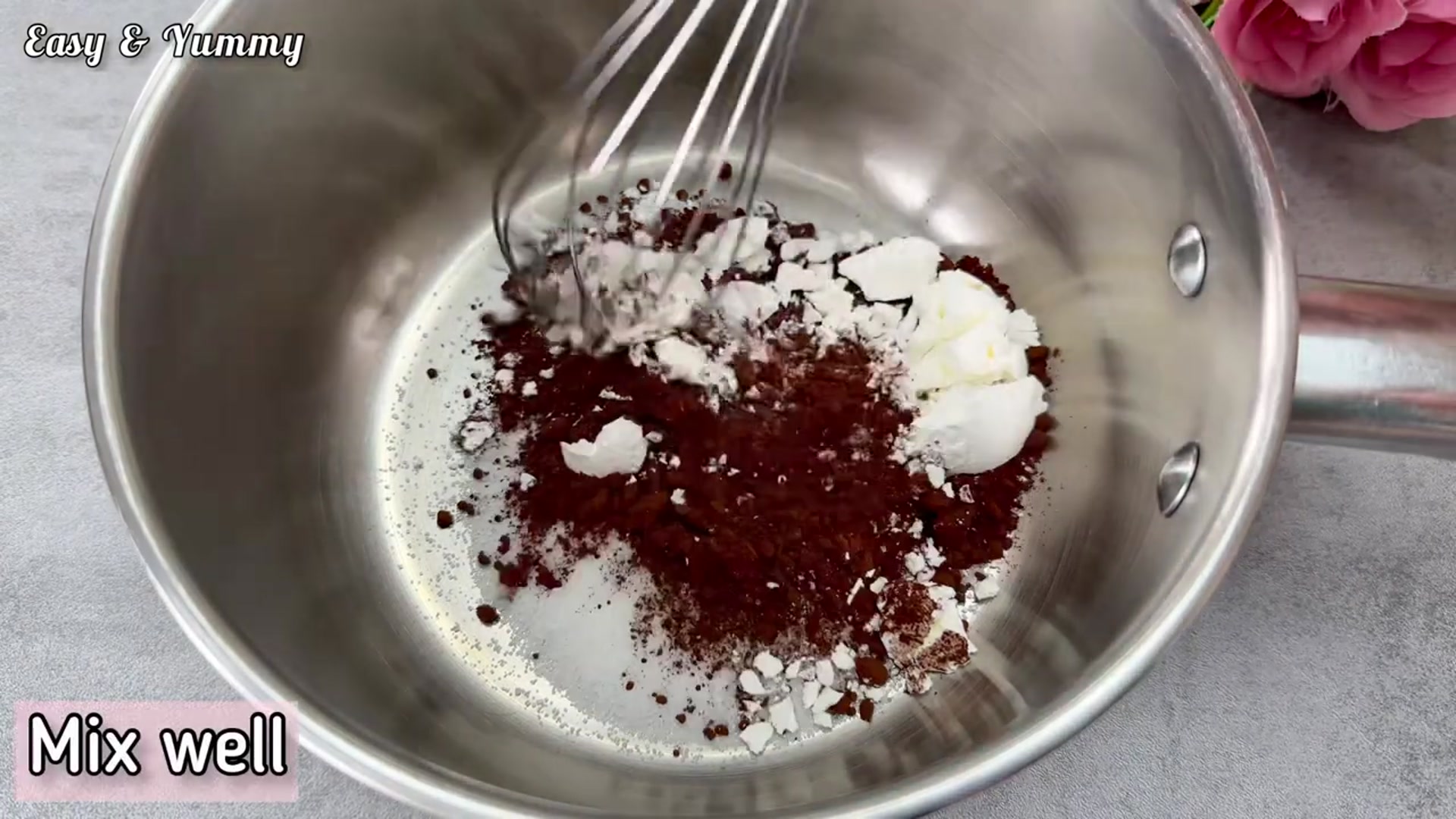 Video thumbnail for Mint and Chocolate dessert cups. Easy and Yummy no bake dessert. (720p 30fps)