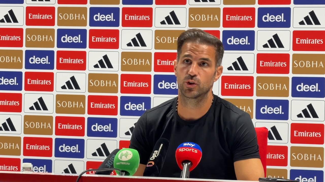 Video thumbnail for UK: Como boss Fabregas holds press conference after Arsenal clash.