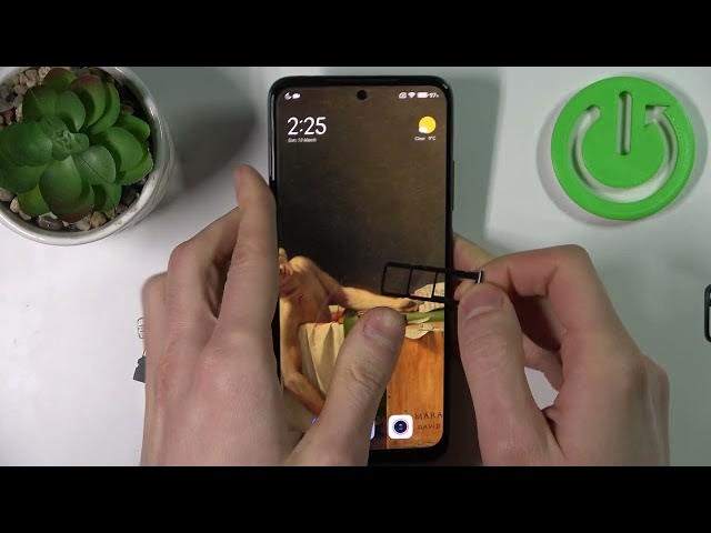 Video thumbnail for How to Insert SIM and SD Cards into XIAOMI Redmi Note 11 - Input SIM and SD Cards