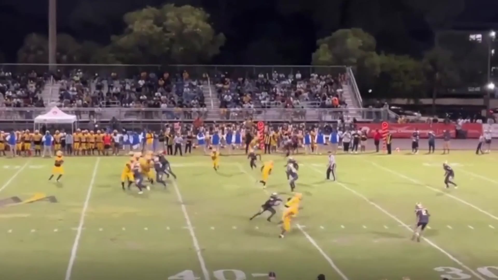 'Video thumbnail for a to z sports film room: calvin russell's rare size and mobility combo'