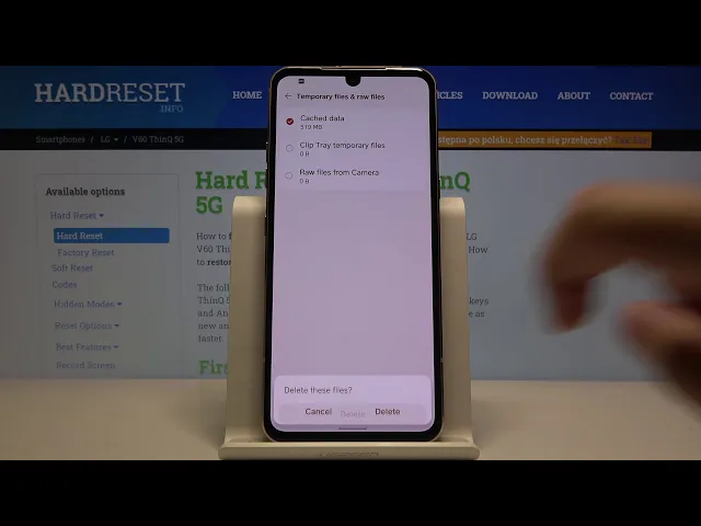 Video thumbnail for How to Remove Unnecessary Data in LG V60 ThinQ - Clean Storage
