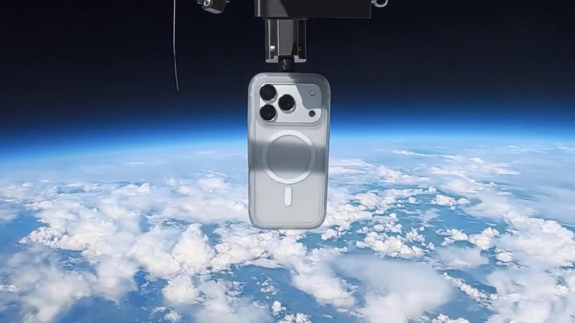 Video thumbnail for Highest altitude drop of a mobile phone and phone case (natural land forms)