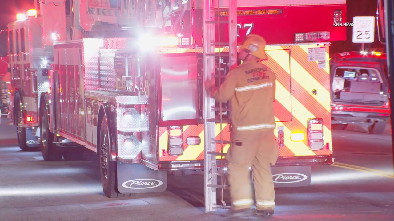 Video thumbnail for US, Bakersfield: Bakersfield Person And Cats Rescued From House Fire.