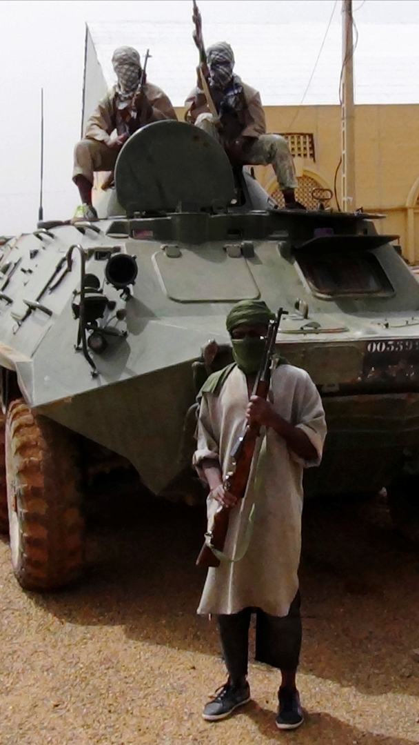 Video thumbnail for Mali rebels launch offensive in five towns