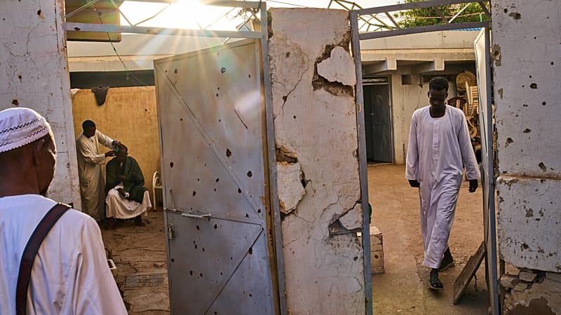 Video thumbnail for Displaced families and hospitals struggle as Sudan's war ravages El-Obeid