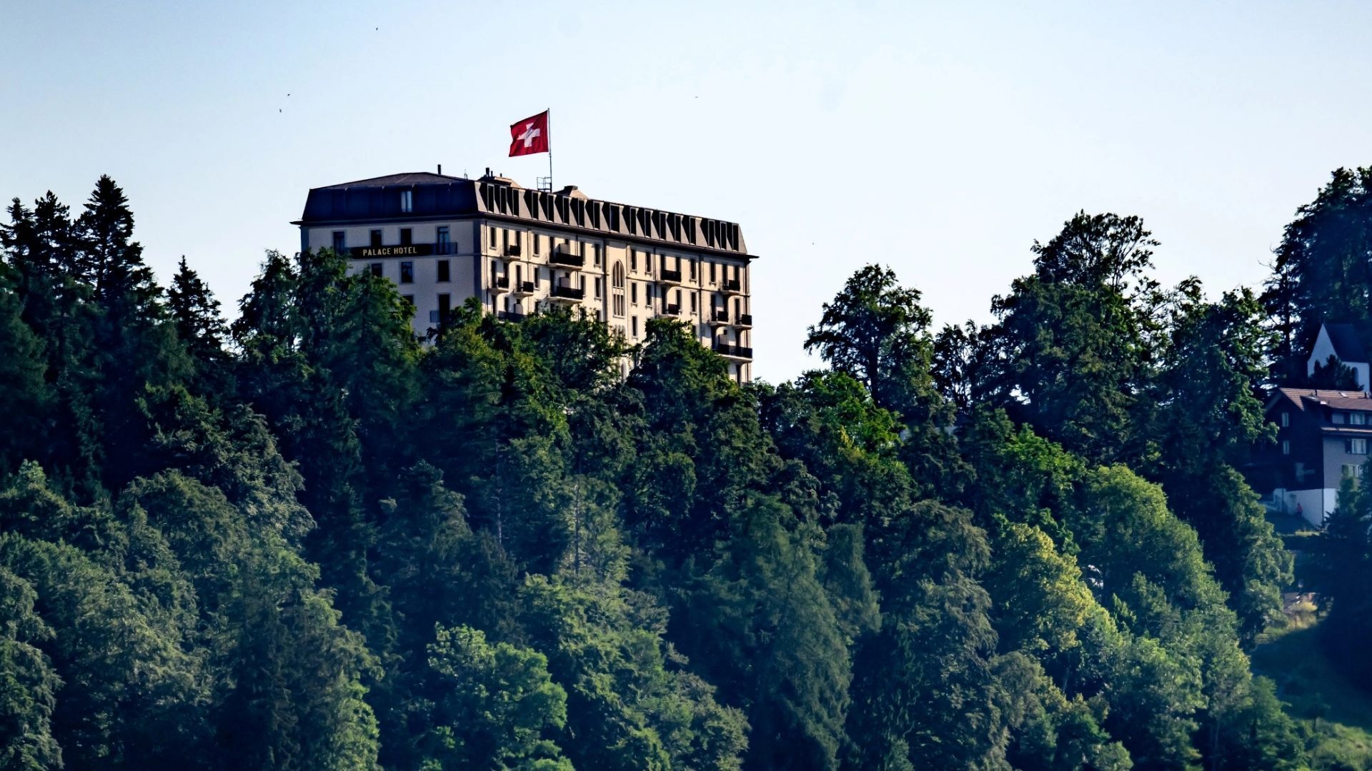 Video thumbnail for Switzerland talks: Meetings due to take place on Sunday