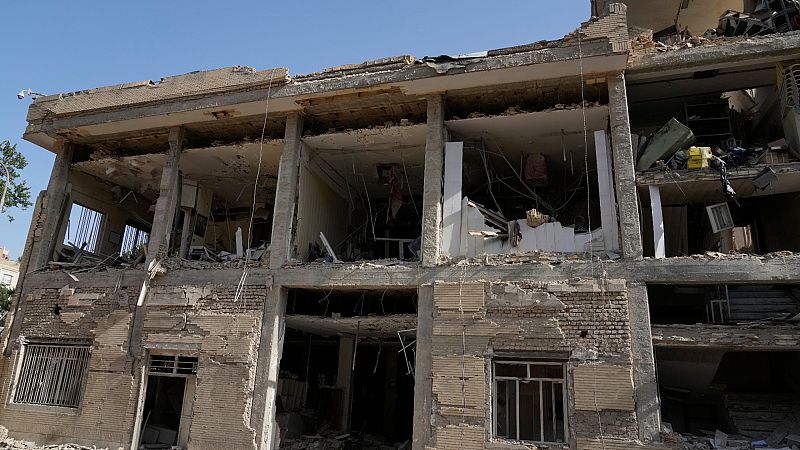 'Video thumbnail for HRW labels Israeli airstrikes on Tehran’s Evin prison as war crimes'
