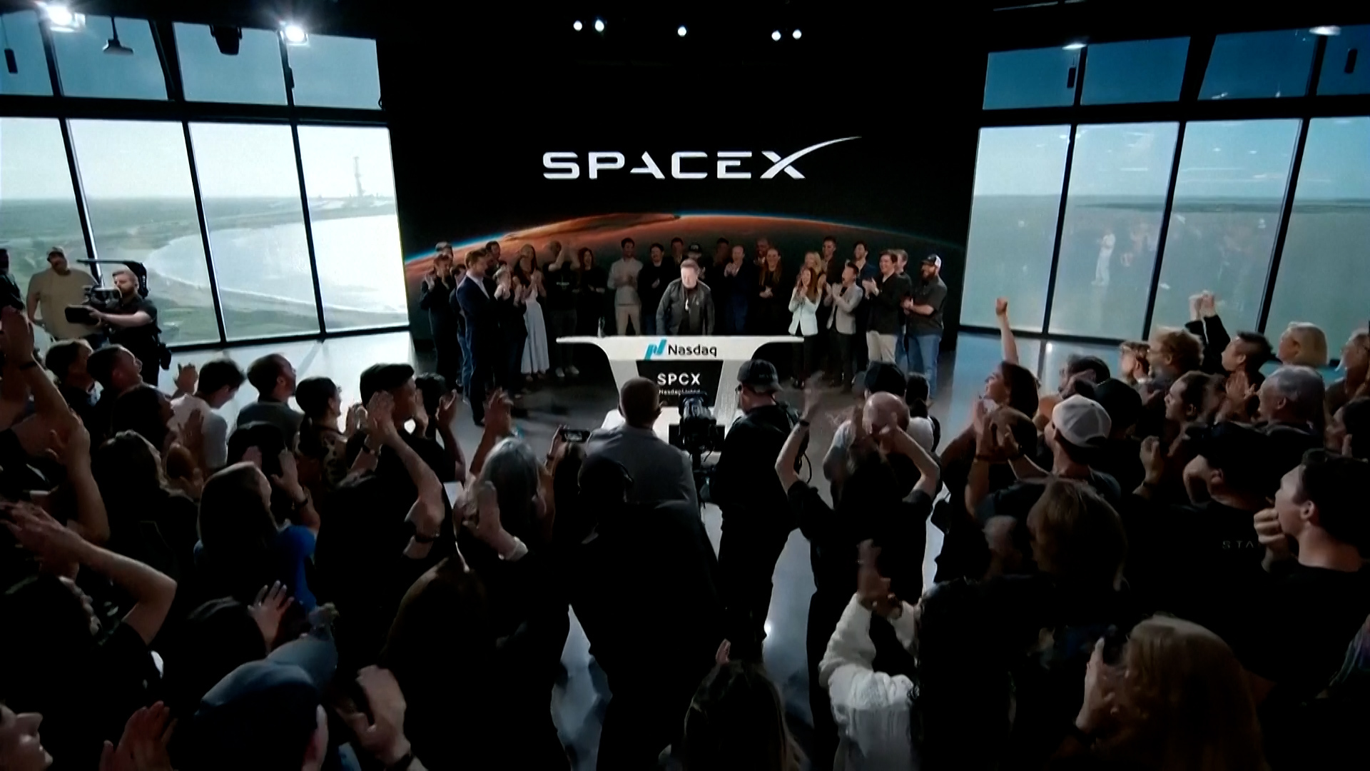 Video thumbnail for Musk becomes first trillionaire as SpaceX debuts on Nasdaq