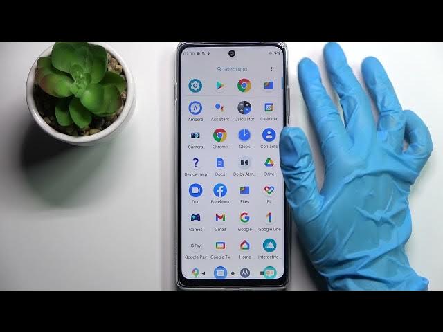 Video thumbnail for How to Clean the Storage on MOTOROLA Moto G200 5G – Remove Junk Files
