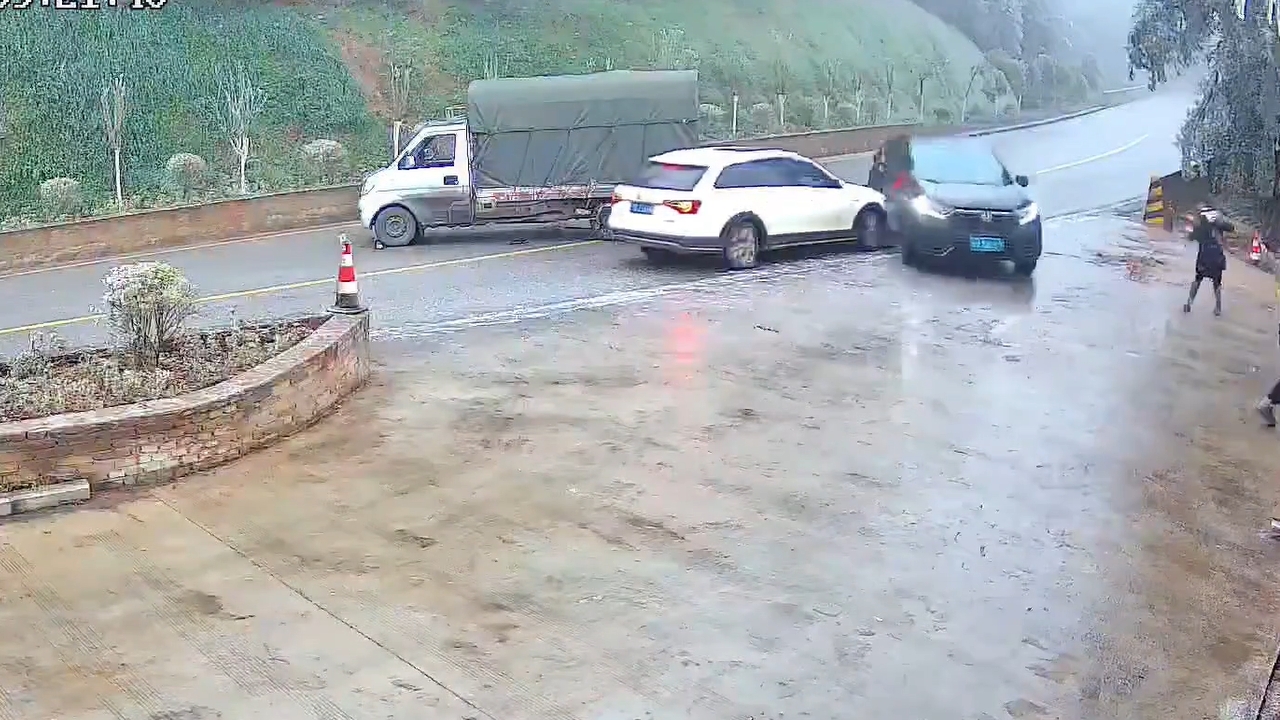 Video thumbnail for Close Call on Slippery Yunnan Road!